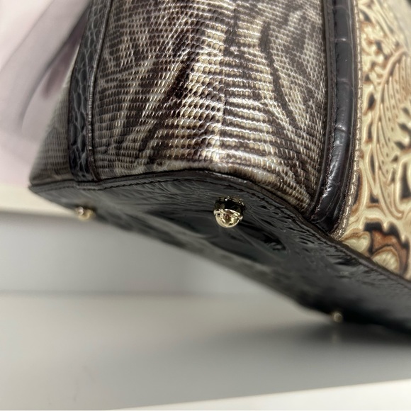 ❌SOLD❌Brahmin Duxbury Gold Bel Canto Satchel - Picture 12 of 14